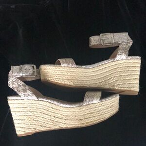 .Via Spiga Silver Platform Sandals